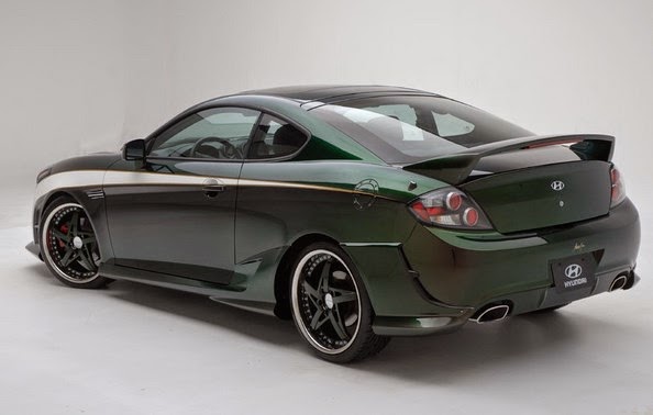 2015 Hyundai Tiburon Rear View