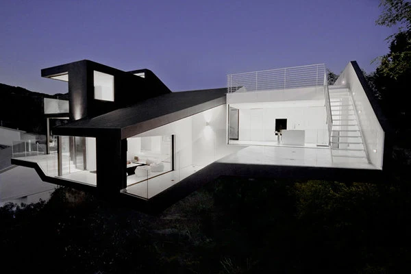 Contemporary Home in Los Angeles
