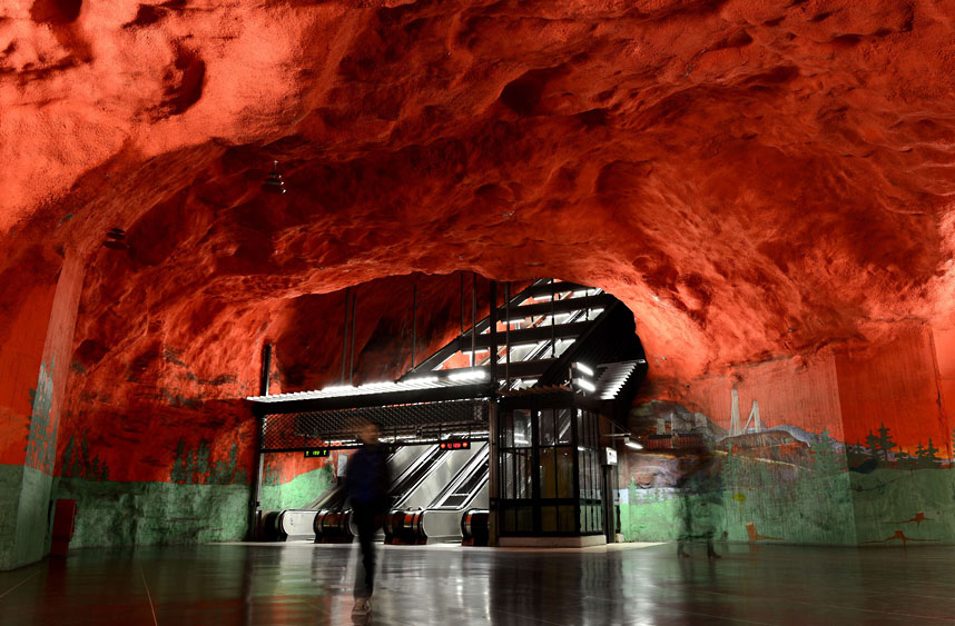 Solna+station+in+Stockholm.jpg