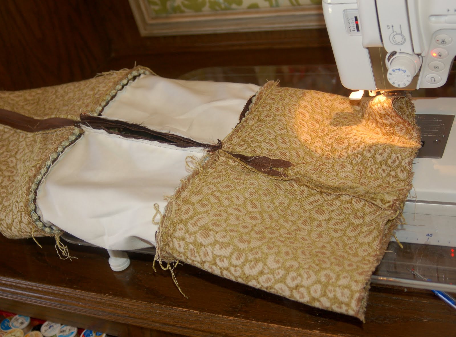 Neckroll or Tootise Roll Pillow Tutorial Sonya Hamilton Designs