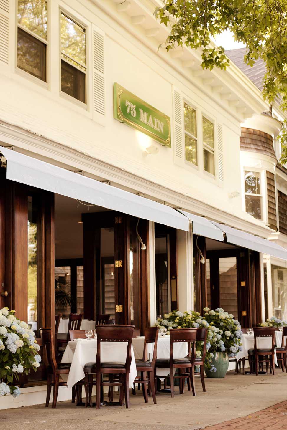 HAMPTON'S CELEBRITY RESTAURANT IS 75 MAIN