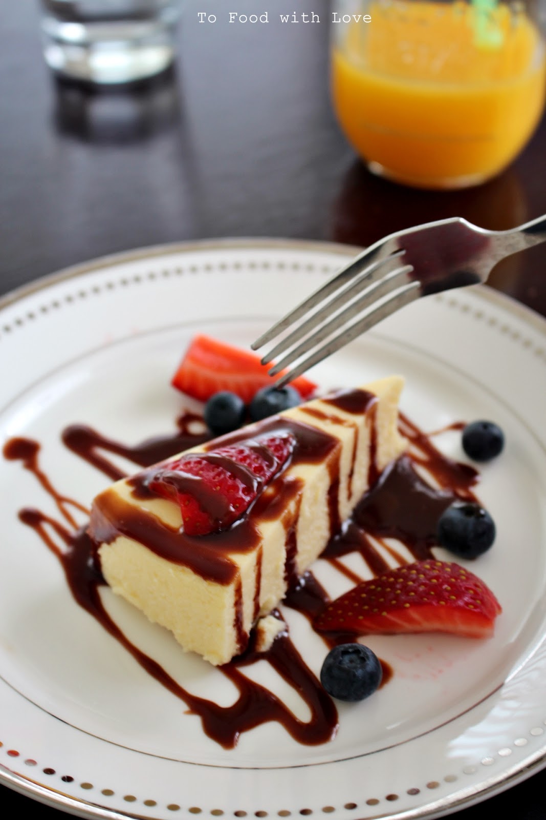 To Food with Love: Mascarpone Cheesecake with Nutella Sauce