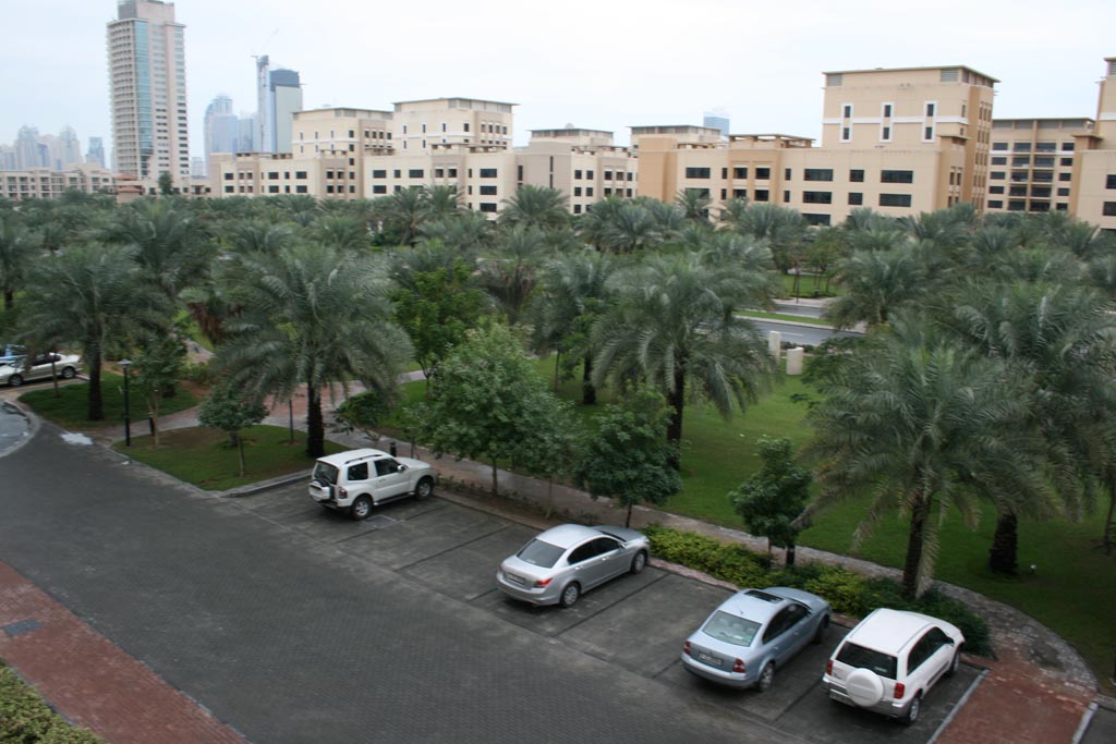 Dubai The Greens