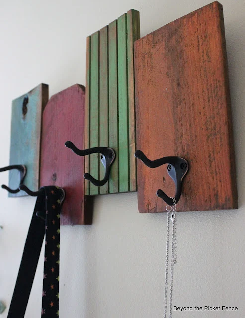 reclaimed lumber hooks