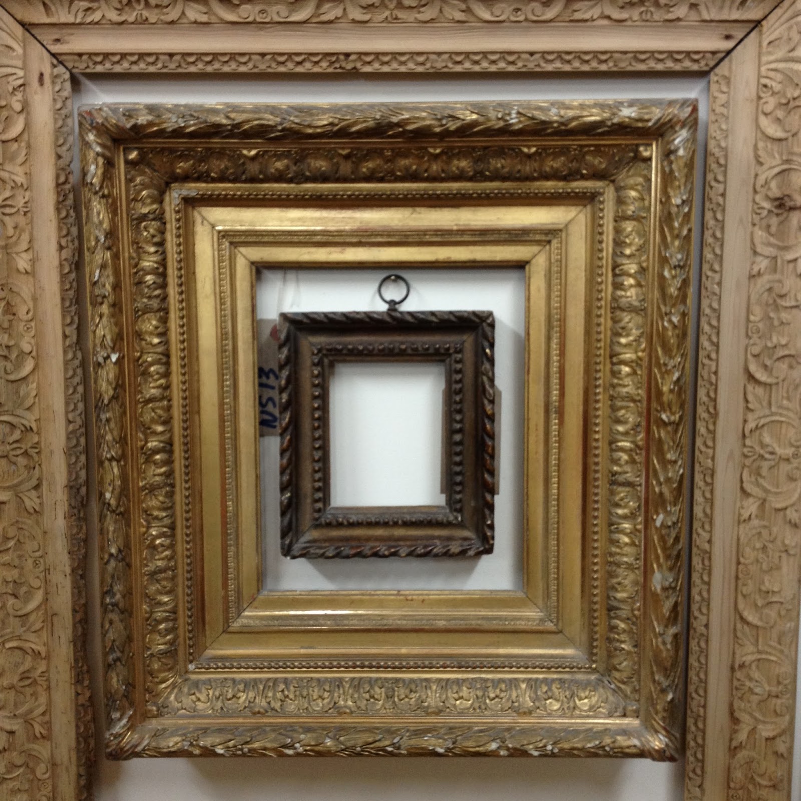Framemaker: Antique Frames within Frames