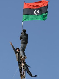 Após queda de Gaddafi, começa a disputa pelo comando da Líbia
