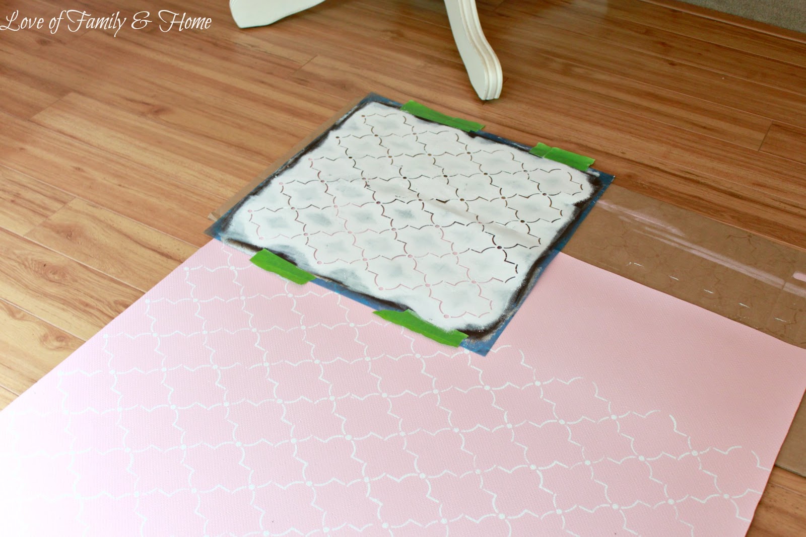 How To Paint A Rug Using Vinyl Flooring.... Love of Family & Home