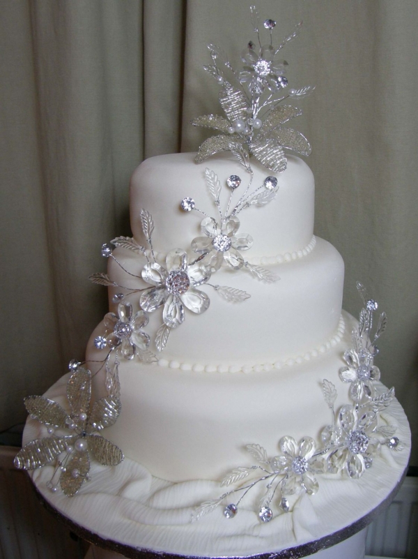 wedding cakes bling