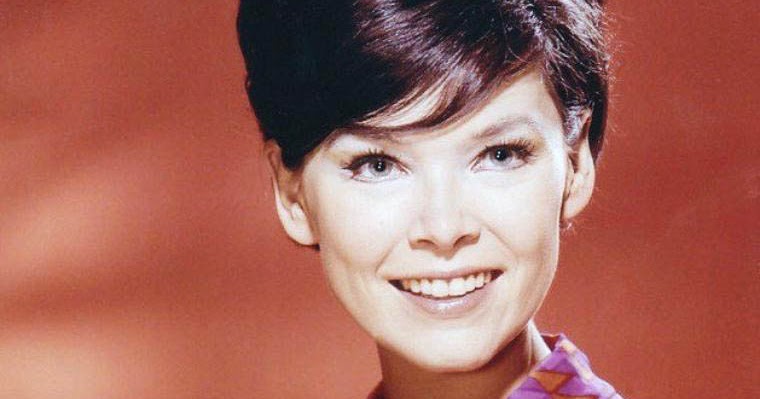 Tony Isabella's Bloggy Thing: YVONNE CRAIG (1937-2015)