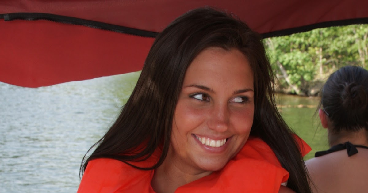 Explore Dream Discover The Five Times You Should Always Wear Your