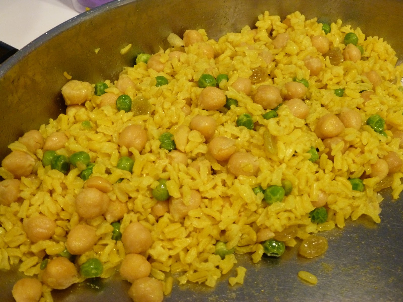 yellow rice with green olives