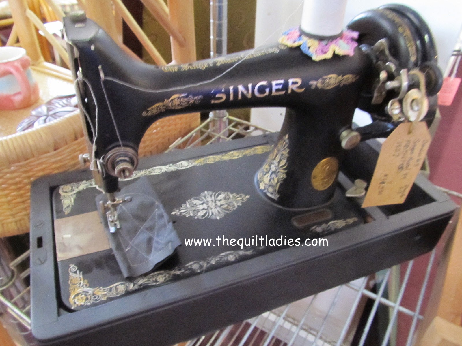 The Quilt Ladies Old Little Singer Sewing Machines