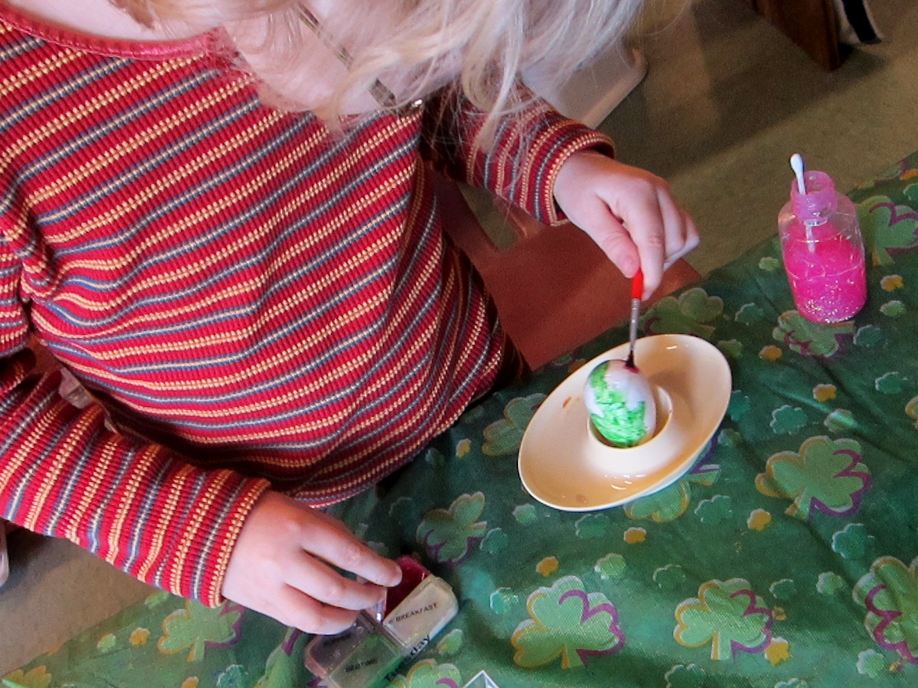 StrongStart Decorating Foam Eggs