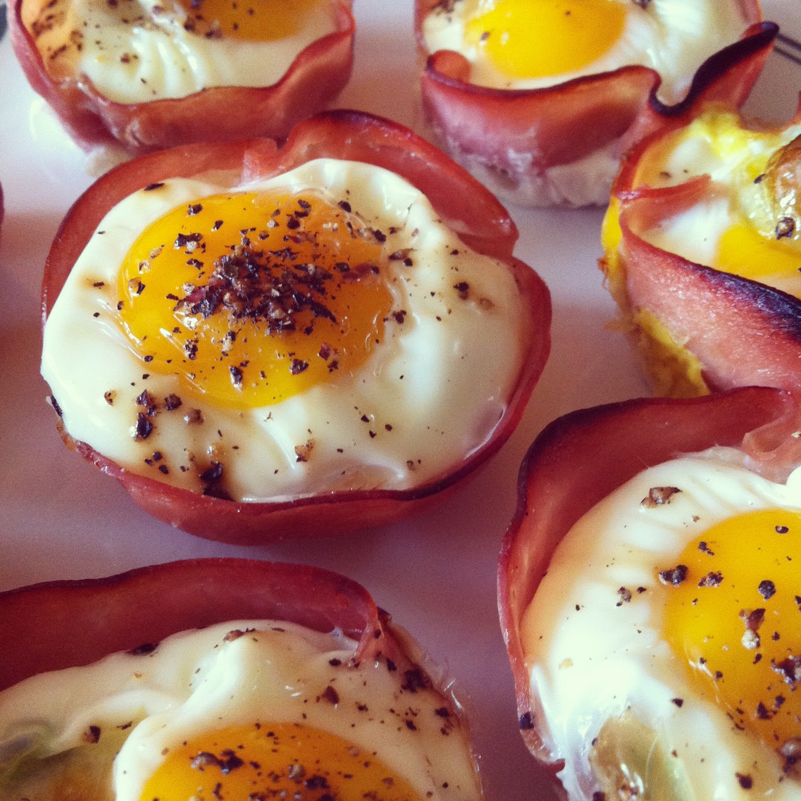 Oeufs et jambon dans un moule Cerises & Gourmandises