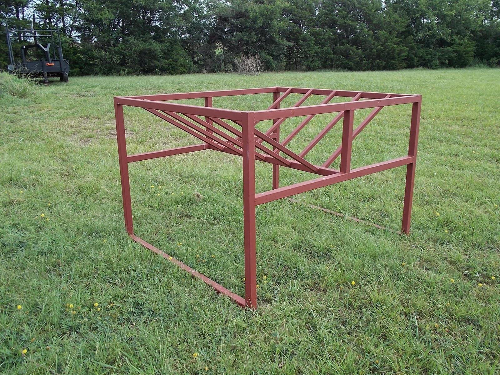 The Only Round Bale Hay Feeder Review You Need To Read - 6k83xas