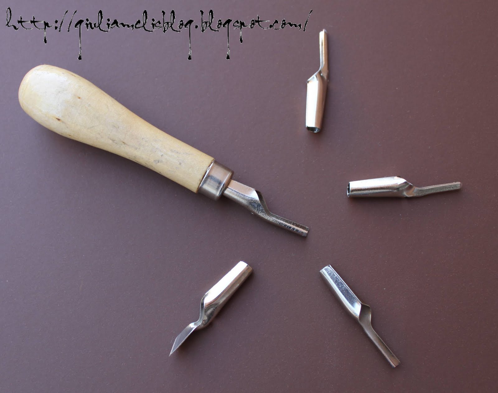 Scrapbookingitalia: Timbri handmade: linoleum