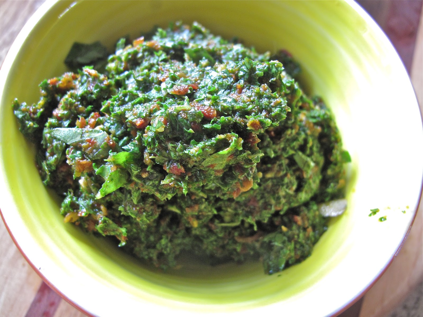almost vegan kale pesto + sun dried tomatoes