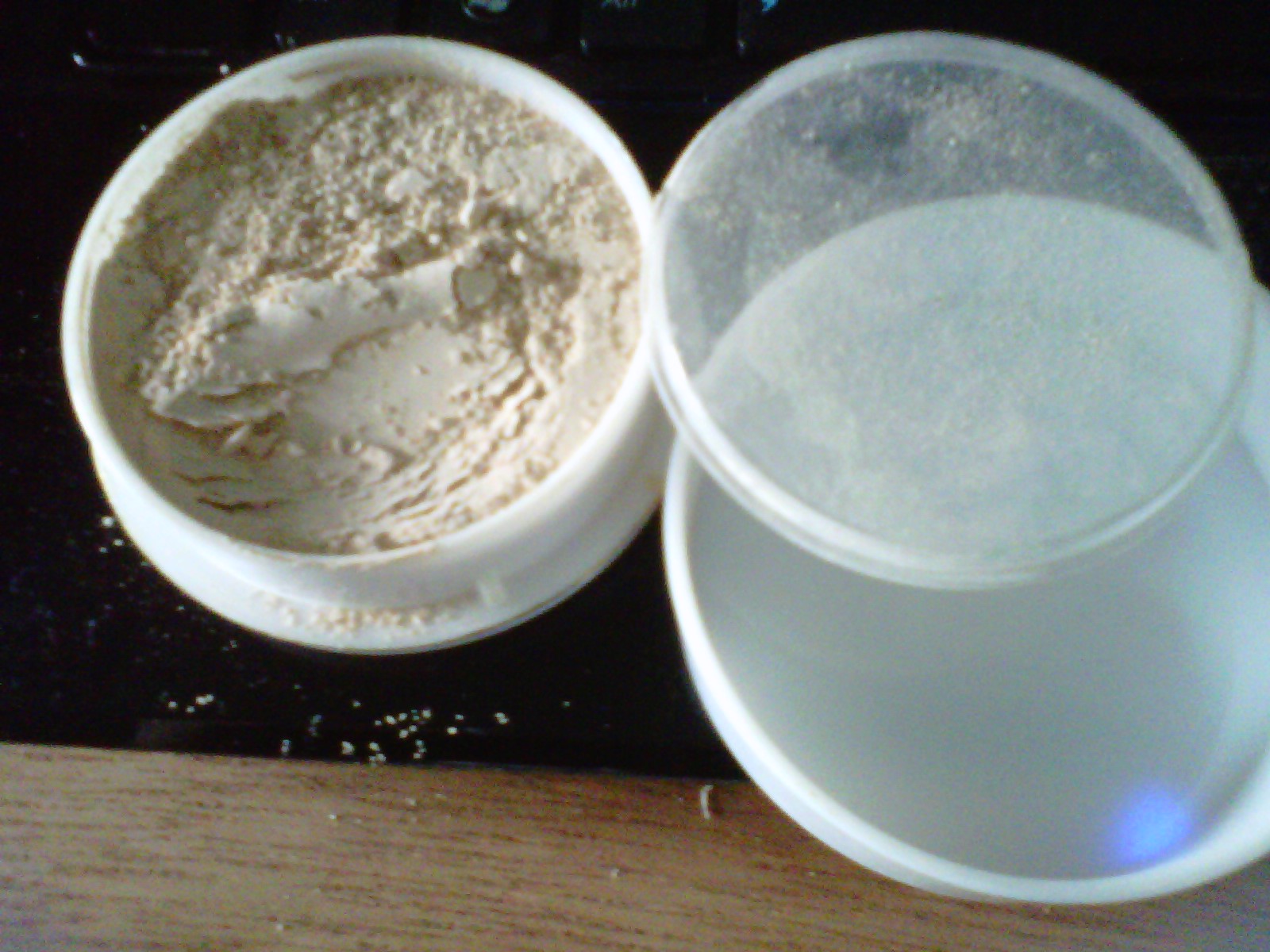 talks powder review sariayu energizing aromatic bedak tabur powder talks powder review sariayu energizing aromatic bedak tabur powder
