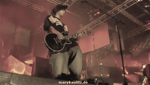 http://1.bp.blogspot.com/-aERRegN-OEQ/TyvHW7636oI/AAAAAAAAAvM/-EihBxKxU9k/s1600/1.gif