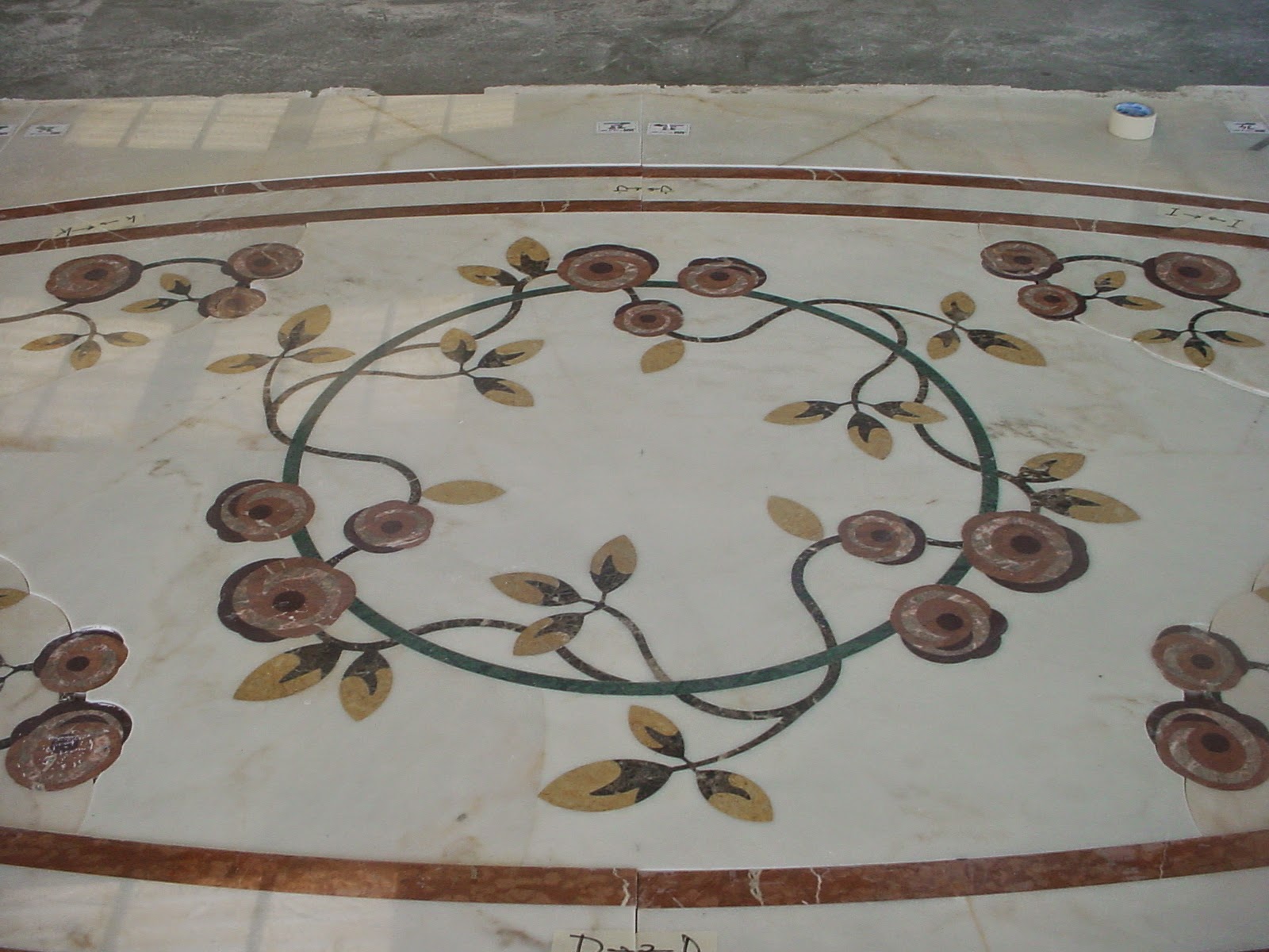 رخام تركي للبيع تصاميم ديكورية ( بحرات وترجيت)