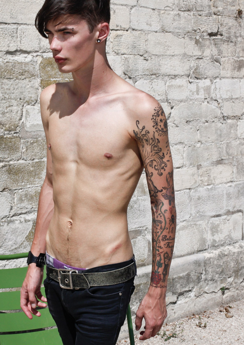 17 Male Models With Tattoos - The Front Row View