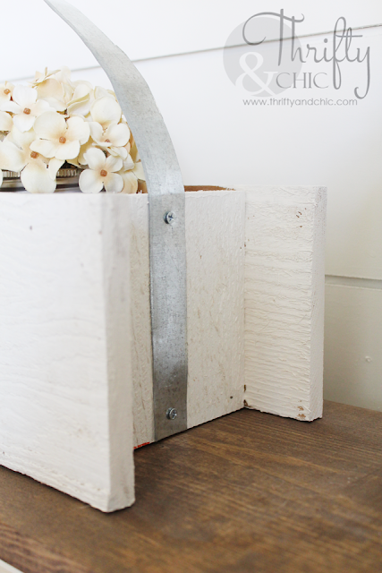 DIY wooden caddy with galvanized metal handle perfect to store silverware or crafts!