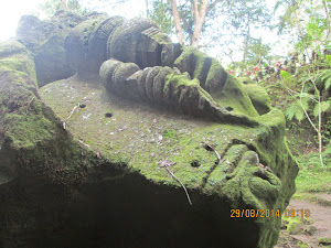 Ruins of "Buddha Statue" in "Goa Gaja temple complex".
