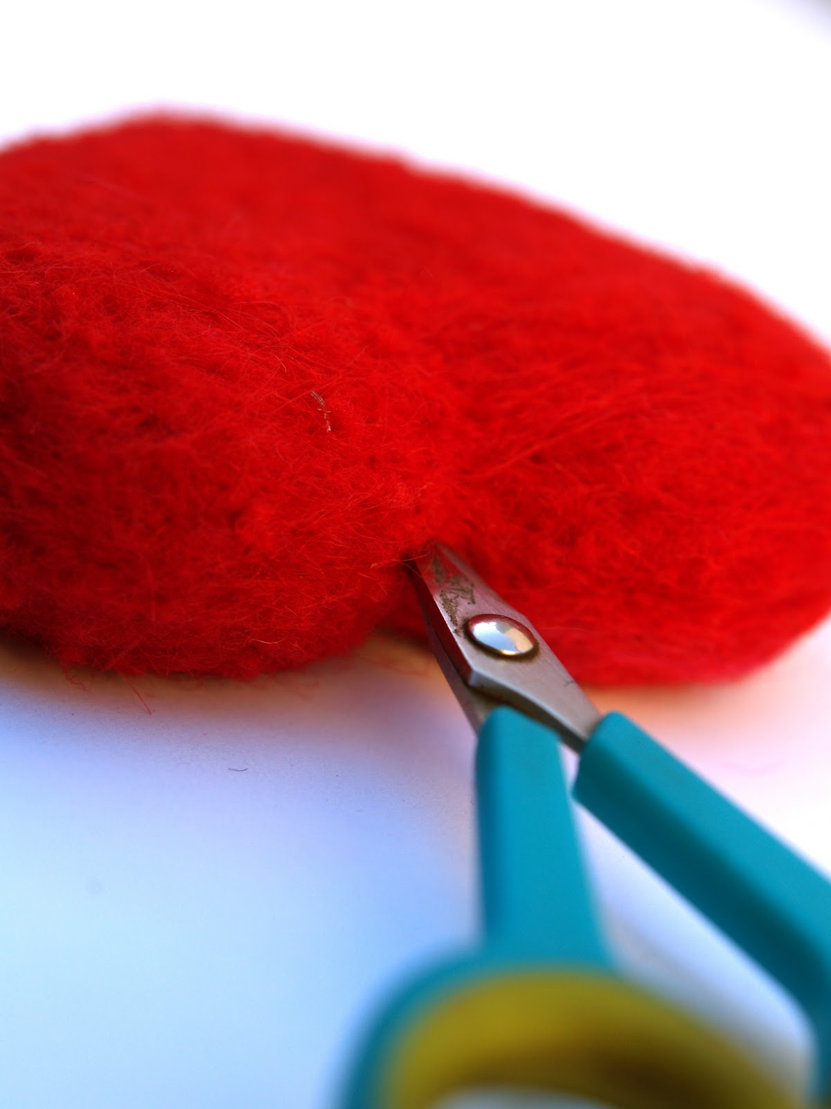 Tutorial Needle Felted Hearts for Valentine's Day The Magic Onions