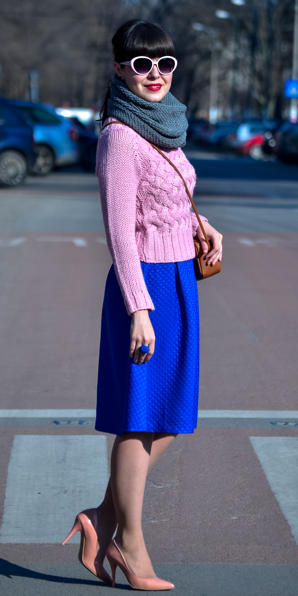 dusty pink sweater cobalt blue skirt koton brown bag satchel H&M grey scarf pinkish heels pink eyeglasses spring 