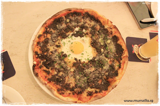 1 tyrwhitt italian bistro truffle egg pizza da bomb yummy 