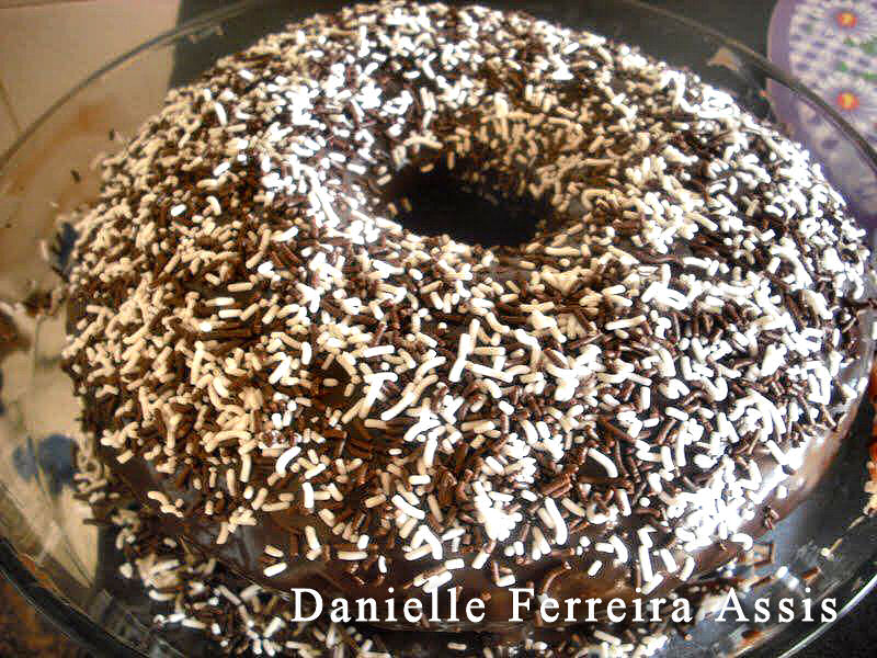 CulináriaReceitas Mauro Rebelo Bolo de Chocolate com Licor de Menta