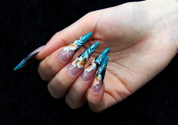 Latest Artificial Nails