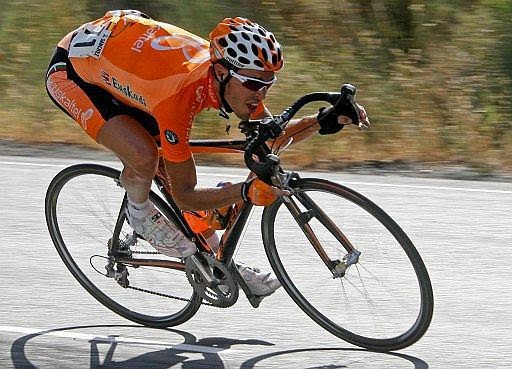 ロードバイクで坂道を安全に楽に下る方法は「後ろ荷重＋下ハン」 - 画像7