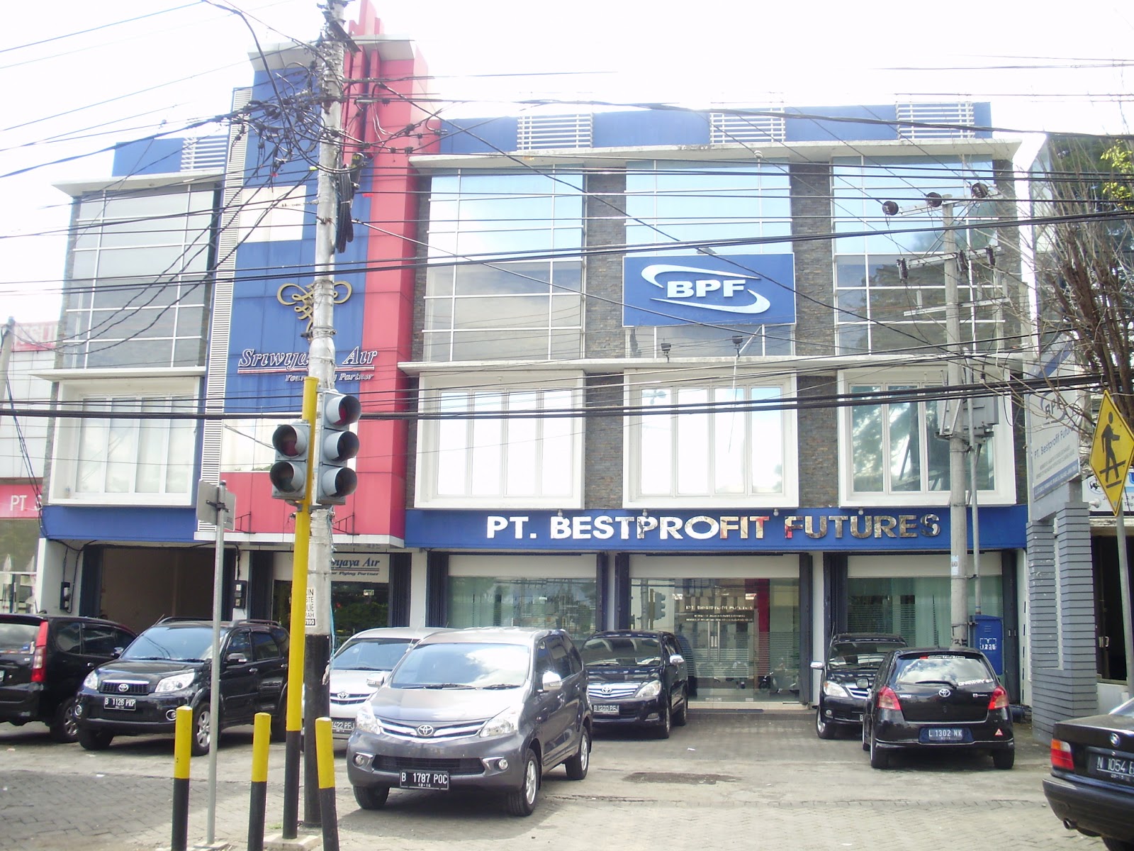 PT Bestprofit Futures Malang Hubungi Kami