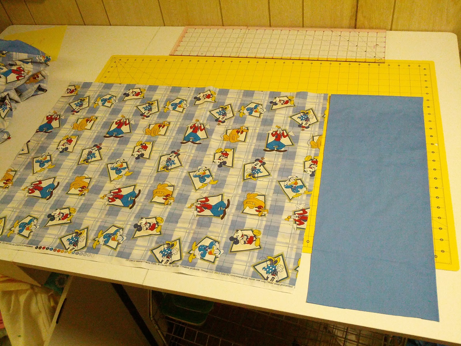 MadFoamingCat's Fumbled Creations How to Make Twin Fitted Sheets