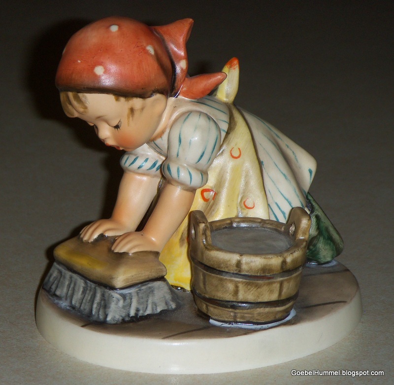 Goebel Hummel Goebel Hummel Figurine Big House Cleaning 363 TMK5