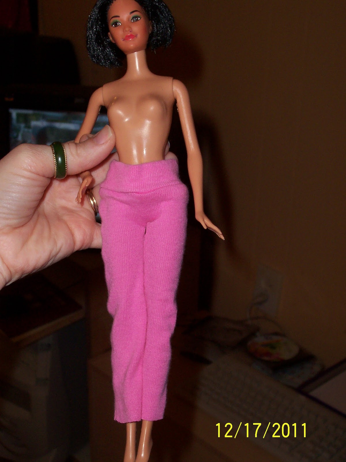 I can quit any time...musings of a collector: The easiest pair of barbie pants you'll ever make