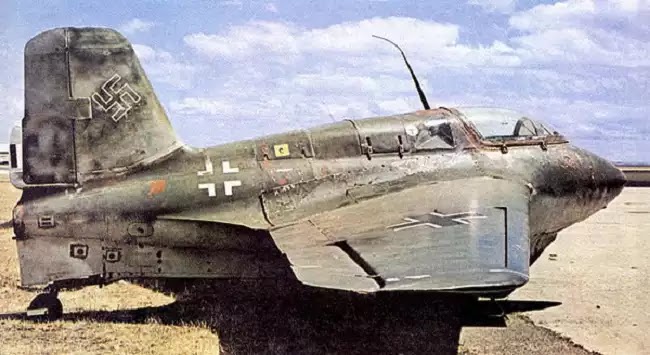 The first jet plane world of the pioneers Nazi VIDEO The maiden flight! The first jet plane world of the pioneers Nazi VIDEO The maiden flight!