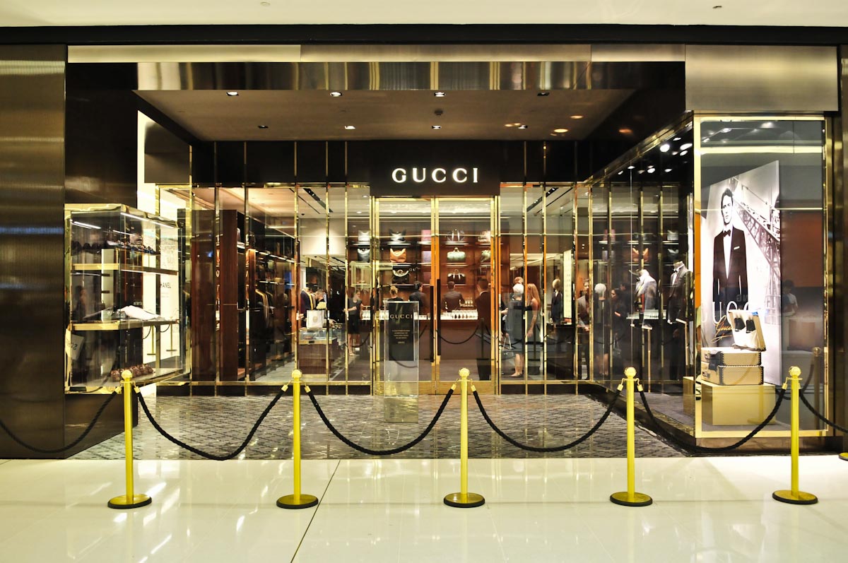 Gucci inaugura primeira loja exclusiva para homens no Brasil