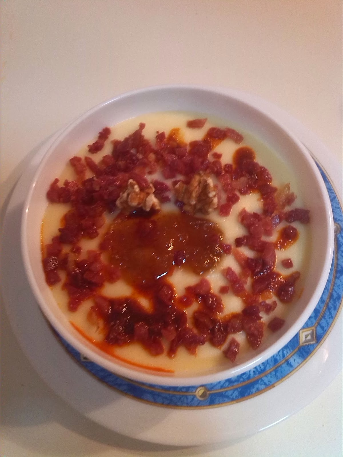 Crema De Patatas Con Confitura De Higos Y Crujientes De Jamón
