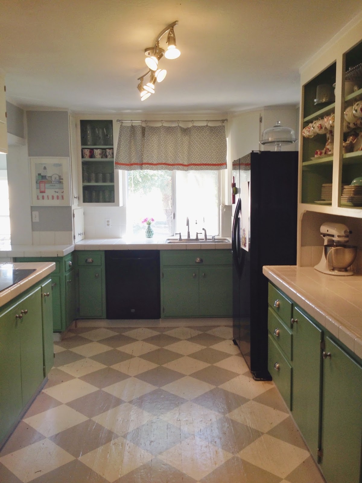 Viola! Kitchen Face Lift Barnaclebutt