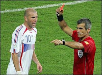 Zidane_carton_rouge.jpg