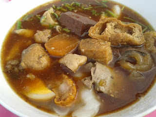 ก๋วยจั๊บ ที่ตลาดนัดเช้า ชลบุรี