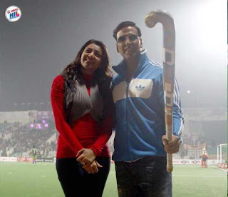 Akshay and Kajal Agarwal Spotted at Hockey India League
