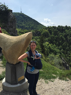 Melanie und Nino am Berg