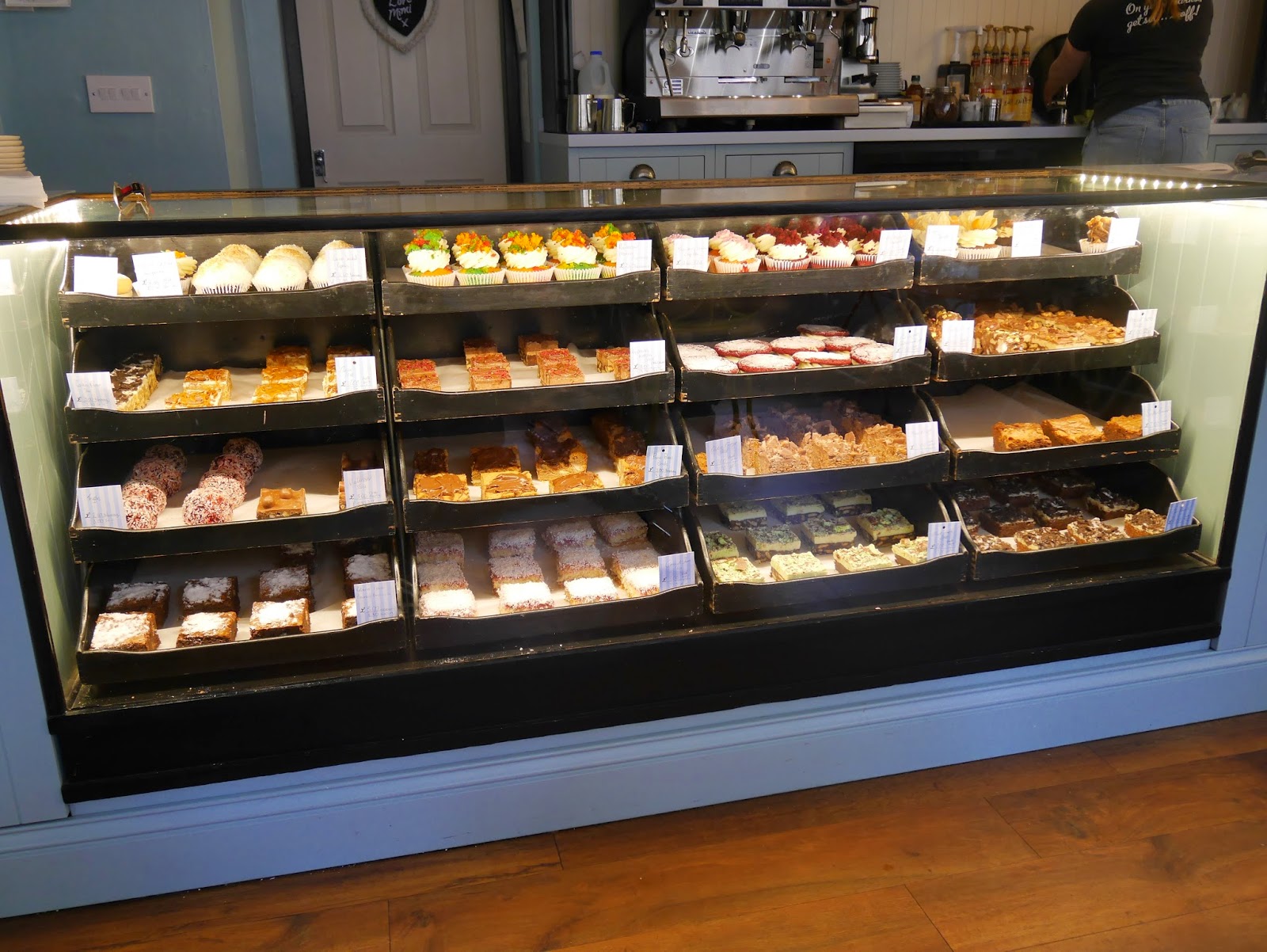 ワンランク上のイギリスケーキ Mimis Bakehouse エディンバラ ポテトこぼれ話