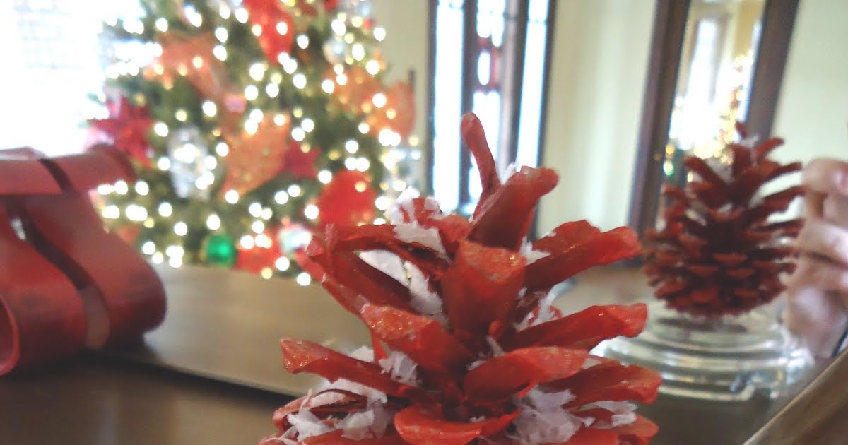 McKell's Closet Pinecone Stocking Holders Tutorial