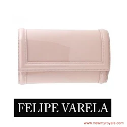 Queen Letiza Style  FELIPE VARELA Bags and CAROLINA HERRERA Pumps