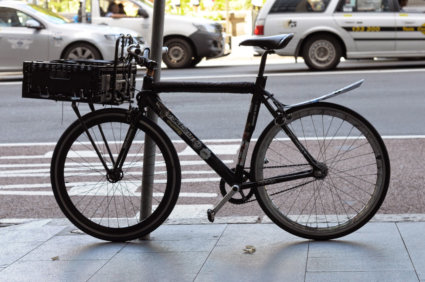 The Biketorialist, tim Macauley, bespoke, custom, bicycle, bike, street, style, the light monkey collective, Sydney,  Australia, respoke, track frame, internally geared, internal hub, strada pro model, courier bike, front basket, 