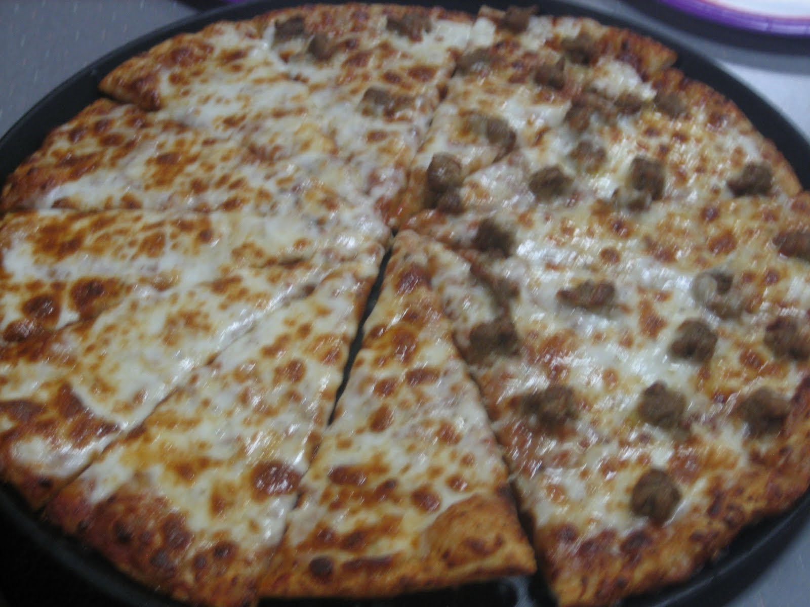 chuck e cheese pizza